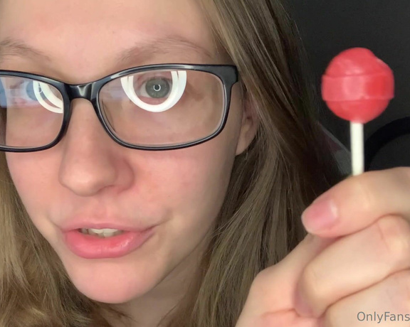 Jennaize aka jennaize OnlyFans - Counting down from 30 for you joi while licking a lollipop