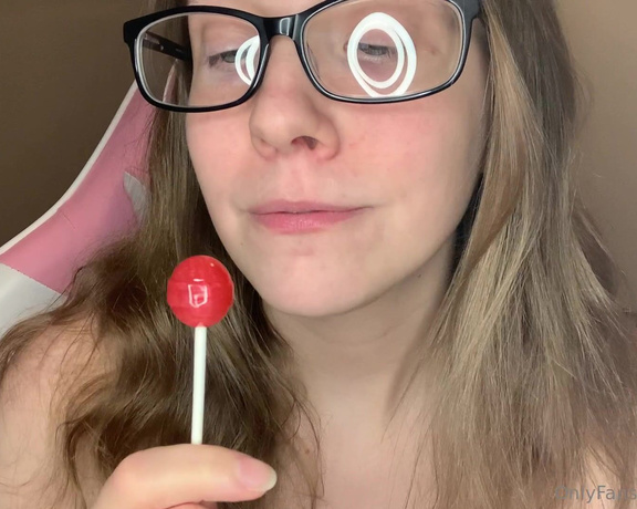 Jennaize aka jennaize OnlyFans - Lollipop licking + counting down from 60 joi