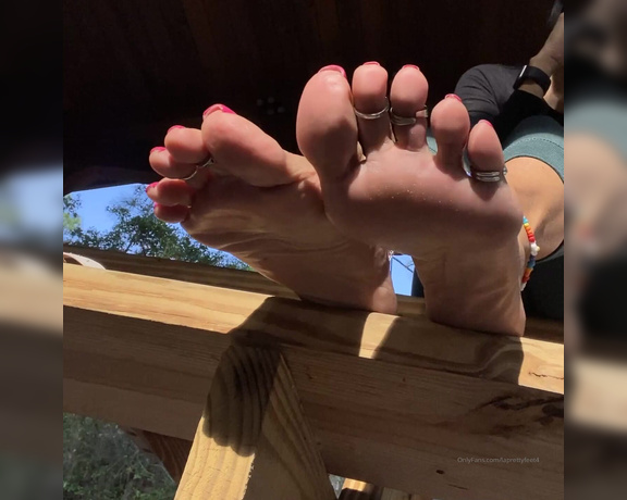 Laprettyfeet4 aka laprettyfeet4 OnlyFans Video 8273