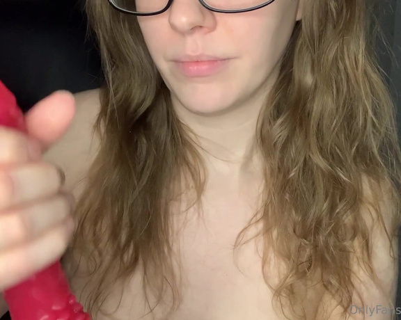 Jennaize aka jennaize OnlyFans - Stroking a hot pink dildo with lube