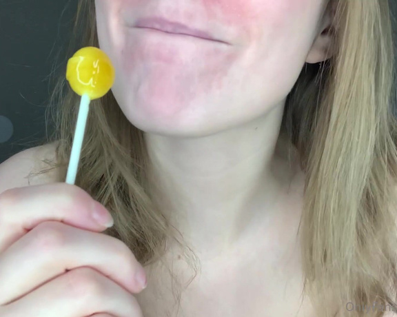 Jennaize aka jennaize OnlyFans - Lollipop licking + counting down from 45