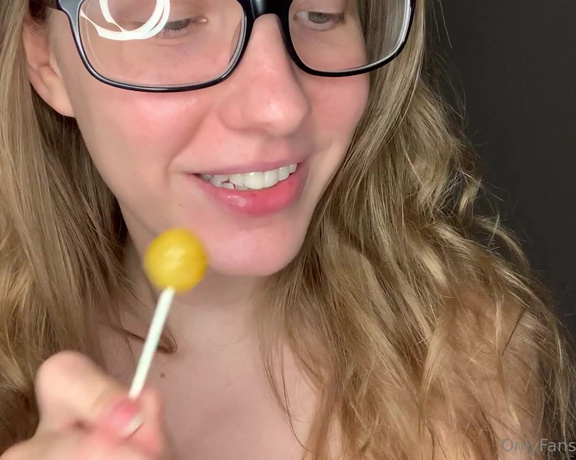 Jennaize aka jennaize OnlyFans - Lollipop licks and a count down from 25