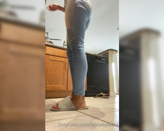 Laprettyfeet4 aka laprettyfeet4 OnlyFans - Just watch me making dinner, no posing just been me , this is a 9 minute
