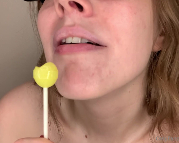 Jennaize aka jennaize OnlyFans - Lollipop licking + counting down from 35