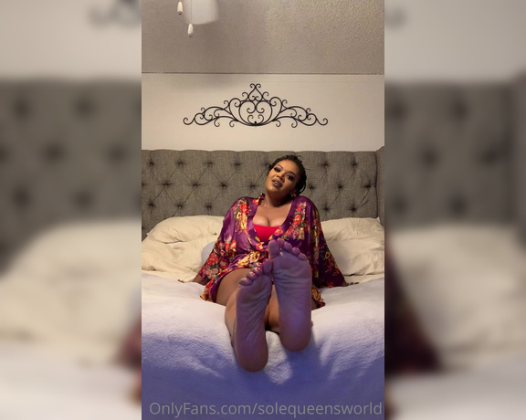 Sole Queen aka solequeensworld OnlyFans - Your Queen has arrived watch this and cum to her sexy feet before you