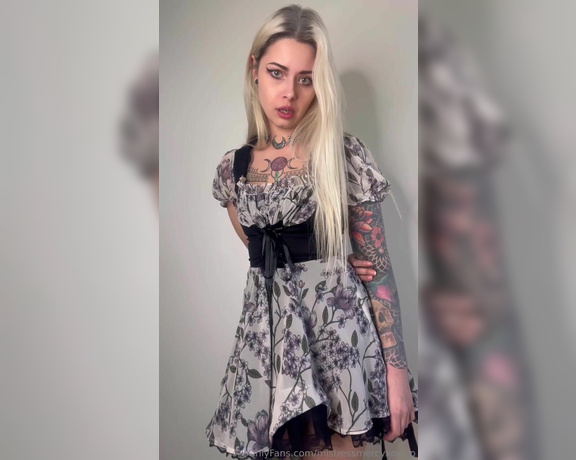 Mistress Mercy aka mistressmercyxoxvip OnlyFans - BiEncouragement POV let a pretty, feminine girl in a dress fuck you like a man, and