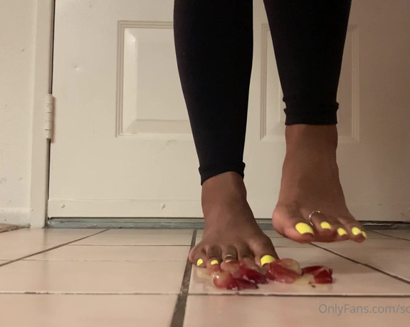 Sole Queen aka solequeensworld OnlyFans - I’ve always wanted to make wine how do we feel about foot crushing videos Also,