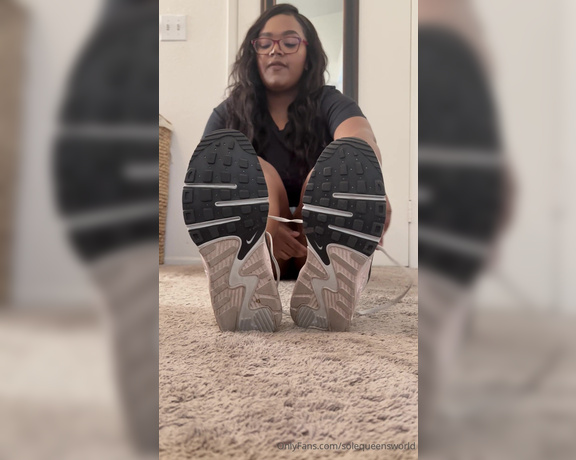 Sole Queen aka solequeensworld OnlyFans Video 5073