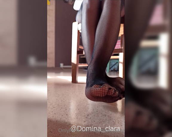 Domina_clara aka domina_clara OnlyFans - Mes divins petits petons My divine little feet