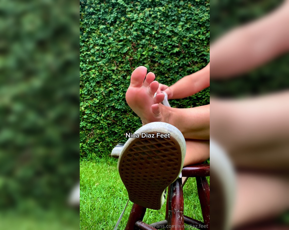 Nina’s Feet aka ninadiaz.feet OnlyFans - POV Stinky Neighbor Taking off Sneakers after Training! Your Neighbor knows that you like stinky