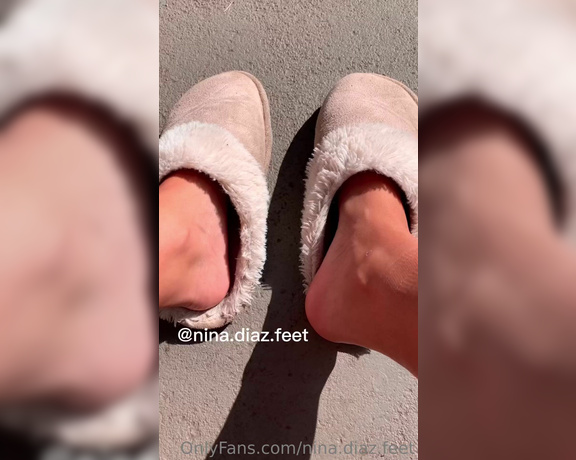 Nina’s Feet aka ninadiaz.feet OnlyFans - Who likes red nails