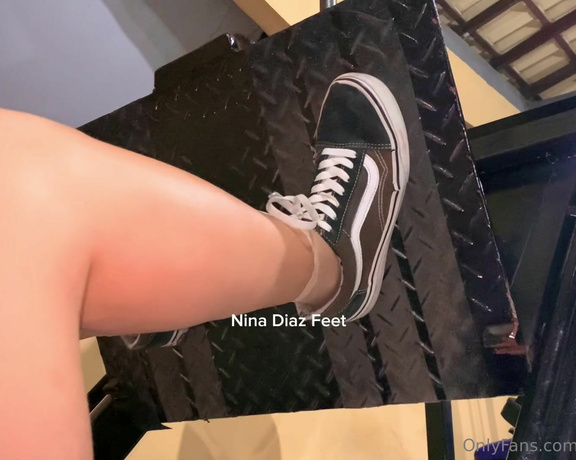 Nina’s Feet aka ninadiaz.feet OnlyFans - Training with me! Youre at the gym working out, and I see it coming!