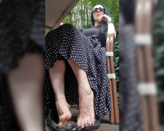 Goddess Bojana aka goddessbojana OnlyFans - My Sweaty Feetand pathetic you under table, smelling and kissing them! Part 2