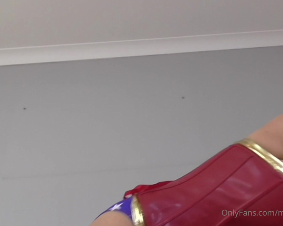 MissFrankieBabe aka missfrankiebabe OnlyFans - Wonder Women uses her powers to shrink you down and then play and torment you #Giantess