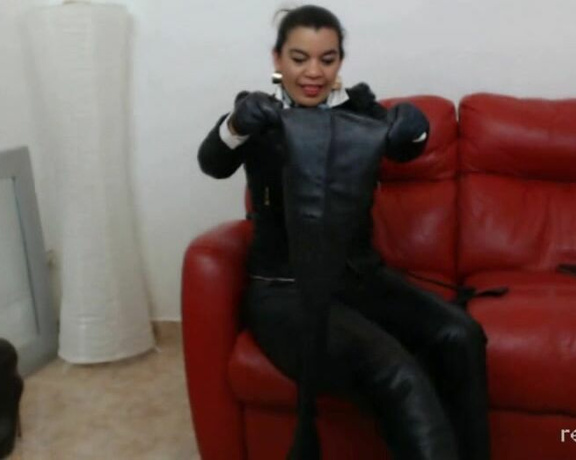 Reina Leather aka reinaleather OnlyFans Video 6850