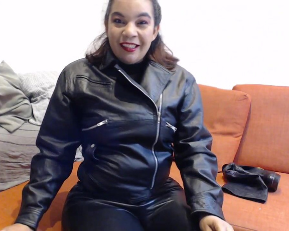 Reina Leather aka reinaleather OnlyFans Video 9698