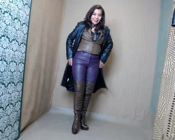 Reina Leather aka reinaleather OnlyFans Video 927