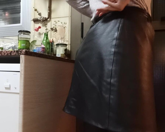 Reina Leather aka reinaleather OnlyFans - These sounds