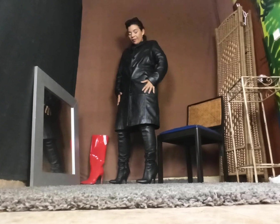 Reina Leather aka reinaleather OnlyFans - Here!! The second part 3 layers of leather!!!! Send love or Tip if you like!!!!