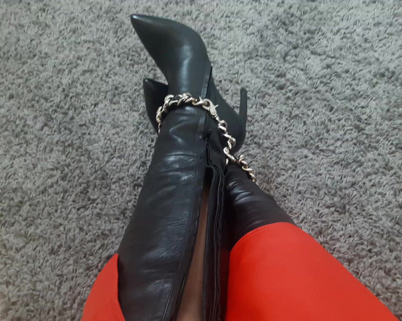 Reina Leather aka reinaleather OnlyFans - Red is radwhat do u think