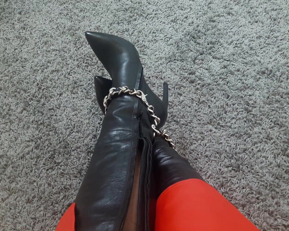 Reina Leather aka reinaleather OnlyFans - Red is radwhat do u think