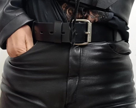 Reina Leather aka reinaleather OnlyFans - Worship, lick it all over