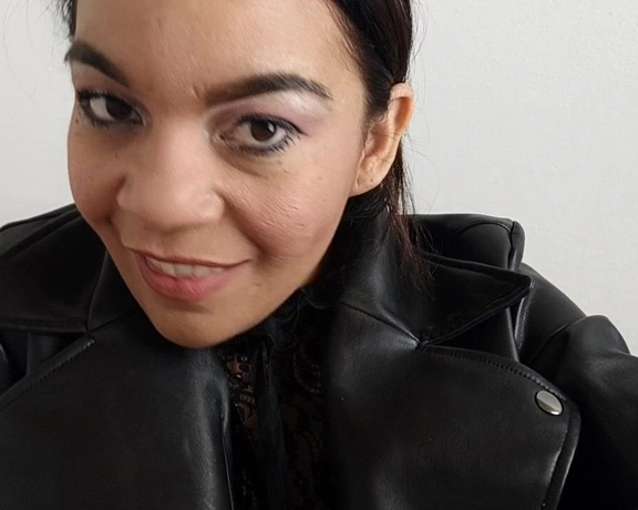 Reina Leather aka reinaleather OnlyFans - Worship, lick it all over