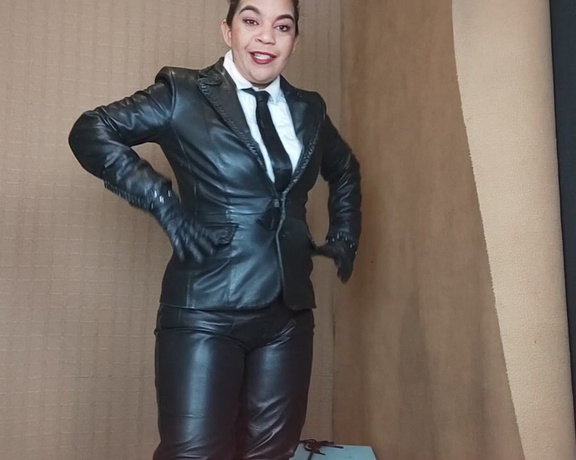 Reina Leather aka reinaleather OnlyFans - New trousers !!!