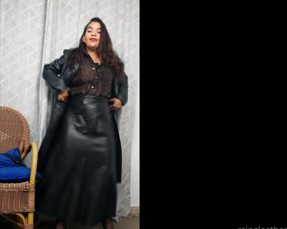 Reina Leather aka reinaleather OnlyFans - Task send Me a picture of you to Myinbox in an outfit you think I might