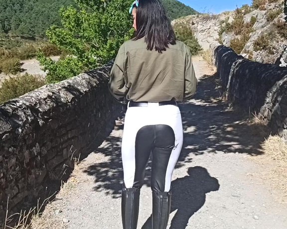 Reina Leather aka reinaleather OnlyFans - The stone bridge !!!!! I love it , youa re walking behind