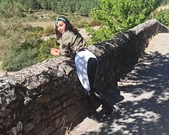 Reina Leather aka reinaleather OnlyFans - The stone bridge !!!!! I love it , youa re walking behind