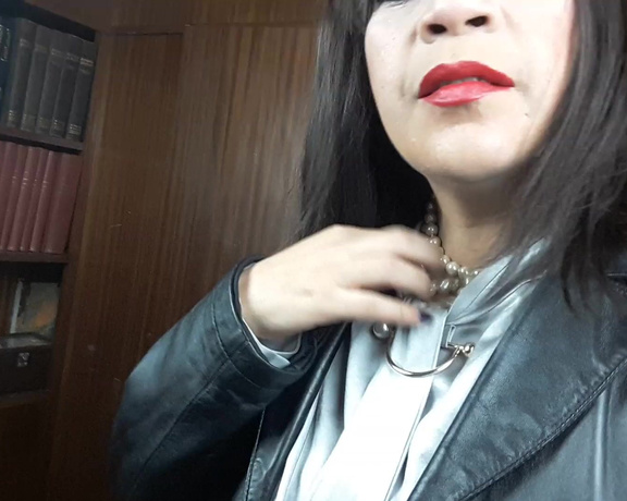 Reina Leather aka reinaleather OnlyFans - Filming a leather video