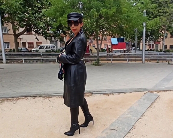 Reina Leather aka reinaleather OnlyFans - This is a nice video of me 100% leather outfit!!! Reinaleather Hope you like