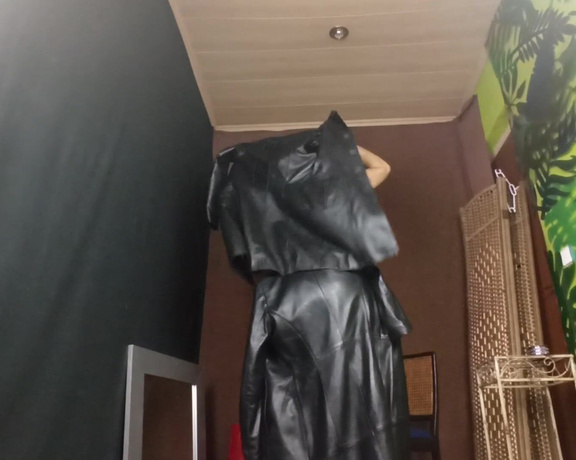 Reina Leather aka reinaleather OnlyFans - Todays live streamming recorder is acting weird and had a small little problem so I recorded