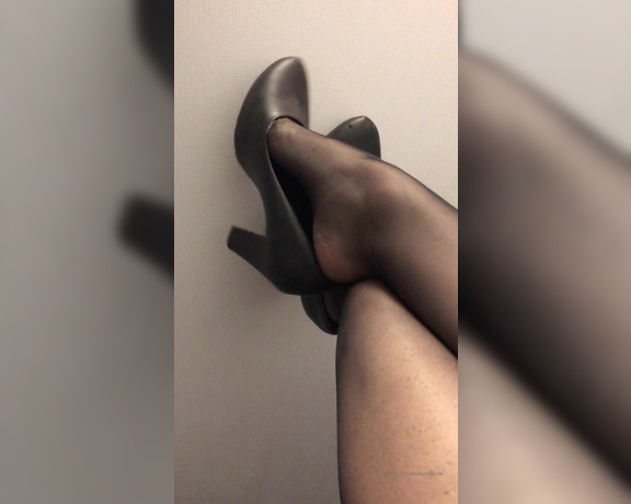 Naughty Nylons aka naughtynylons OnlyFans - Unfortunately ladies and gentlemen our IFE is experiencing some technical issues Our naughty little hostess will