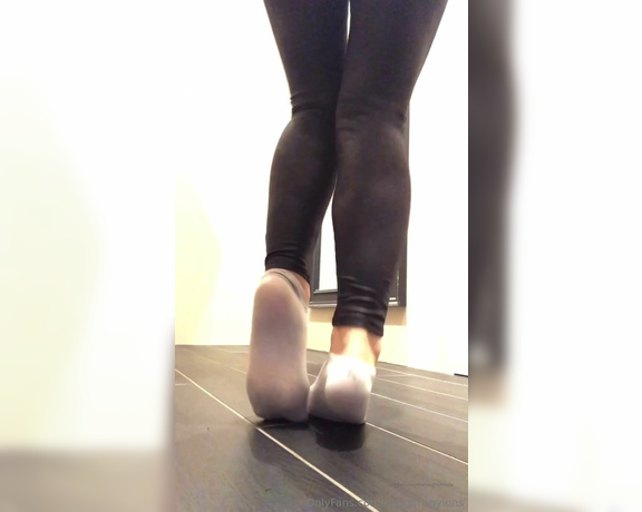 Naughty Nylons aka naughtynylons OnlyFans - Which leggings look best