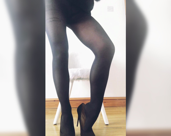 Naughty Nylons aka naughtynylons OnlyFans - Hope this makes your Sunday a whole lot better