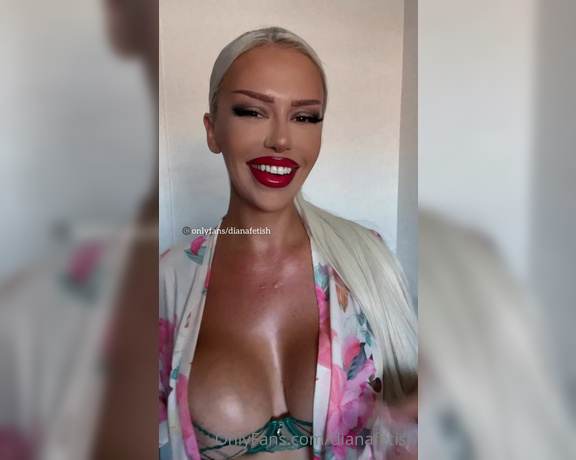 Diana Fetish aka dianafetish OnlyFans - Bra check