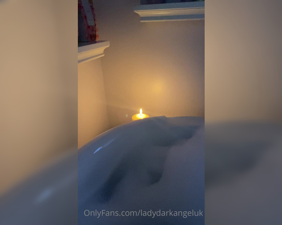 Lady Dark Angel aka Ladydarkangeluk Onlyfans - Ummmm bath