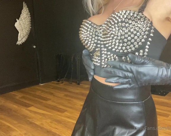 Lady Dark Angel aka Ladydarkangeluk Onlyfans - Sexy Who loves leather and spikes