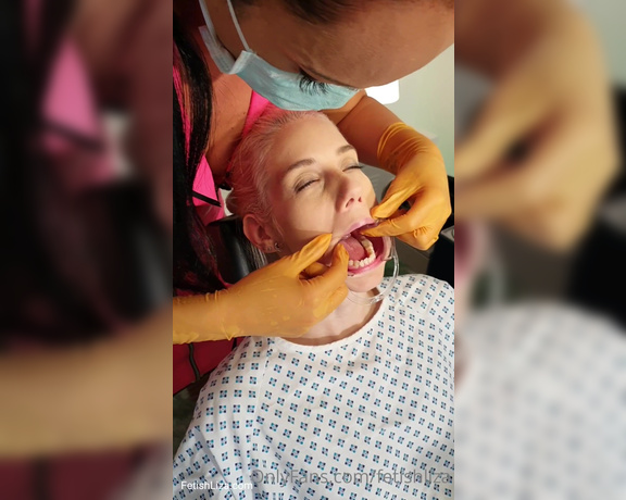 Fetish Liza aka fetishliza OnlyFans - Nesty is a bit nervous but a good pervy) dentist like myself always finds ways