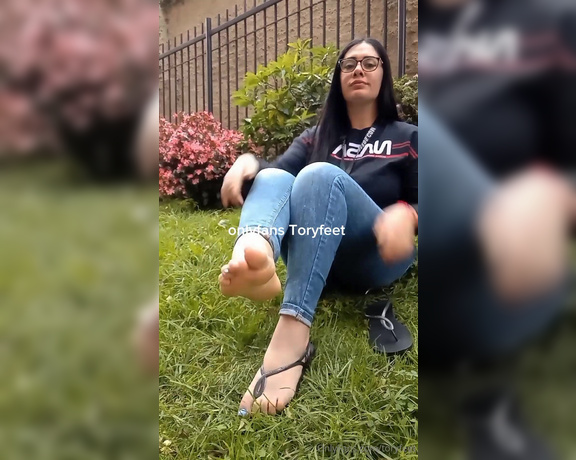 Victoria Feet aka toryfeet OnlyFans - Just sitting in my garden, breathing fresh air what would you do if you were