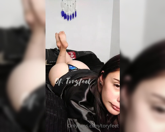 Victoria Feet aka toryfeet OnlyFans - I like this position so you can see my feet and my face at the same
