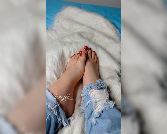 Victoria Feet aka toryfeet OnlyFans - BEHIND THE SCENES Como hago mis fotos de pies CloseUp que tanto te gustan