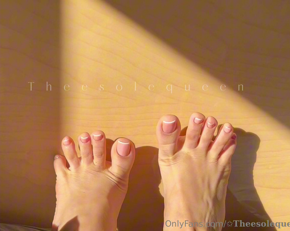 Theesolequeen aka theesolequeen OnlyFans Video 2921