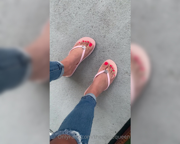 Theesolequeen aka theesolequeen OnlyFans Video 9158