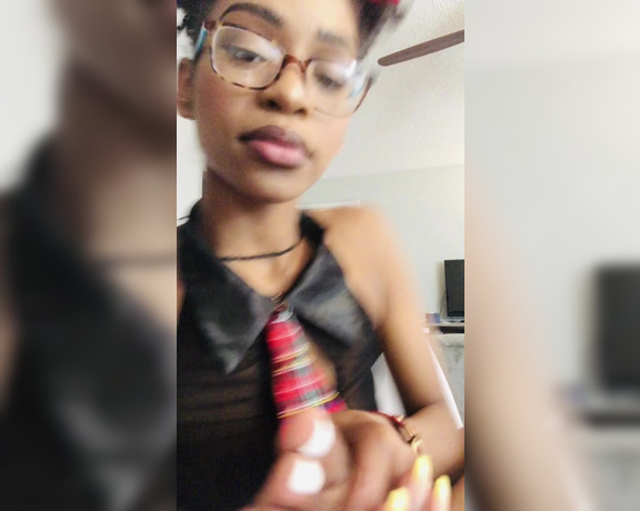 Charming Foxxy aka charmingfoxxy OnlyFans - Naughty secretary