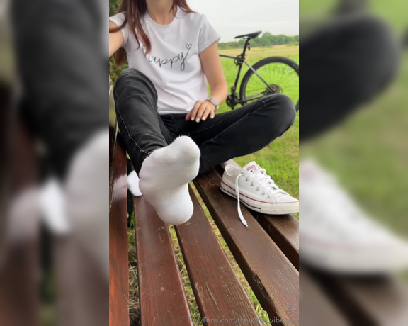 The Bella Vibe aka bella.vibe.vip OnlyFans - Sock removal video+pics! I made a really long bike tour My feet was sweating in these