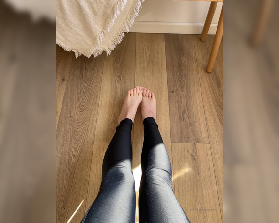 Evans Feet aka evans_feet OnlyFans - I want to make you a foot job