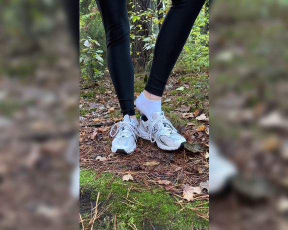 Evans Feet aka evans_feet OnlyFans - Great walk, now I will make such videos more often